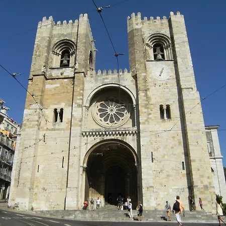 Double L - Alfama Sm Apartment Lisbon